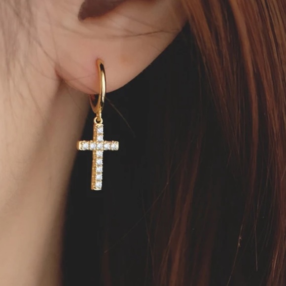 Jewelry - ⚡️Insta gold plated cross earrings